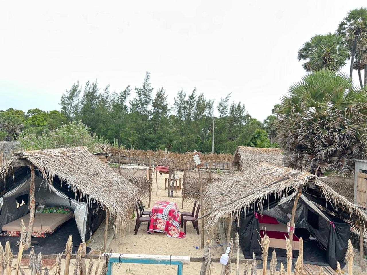 Delft Jeyam Resorts Delft East Eksteriør bilde